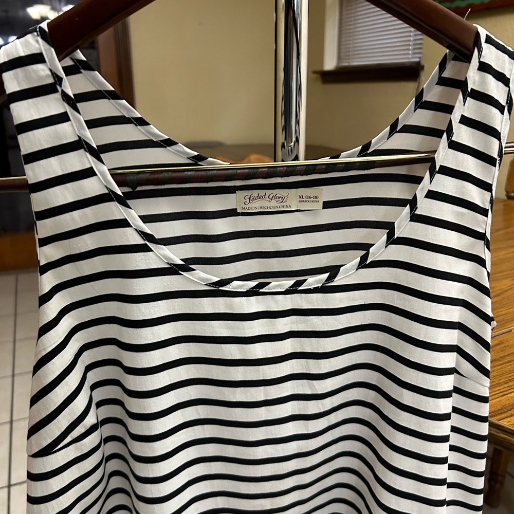 Faded Glory blouse XL 16X18